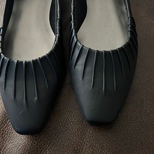 NWT Worthington Women’s black flat shoes size 8 M
